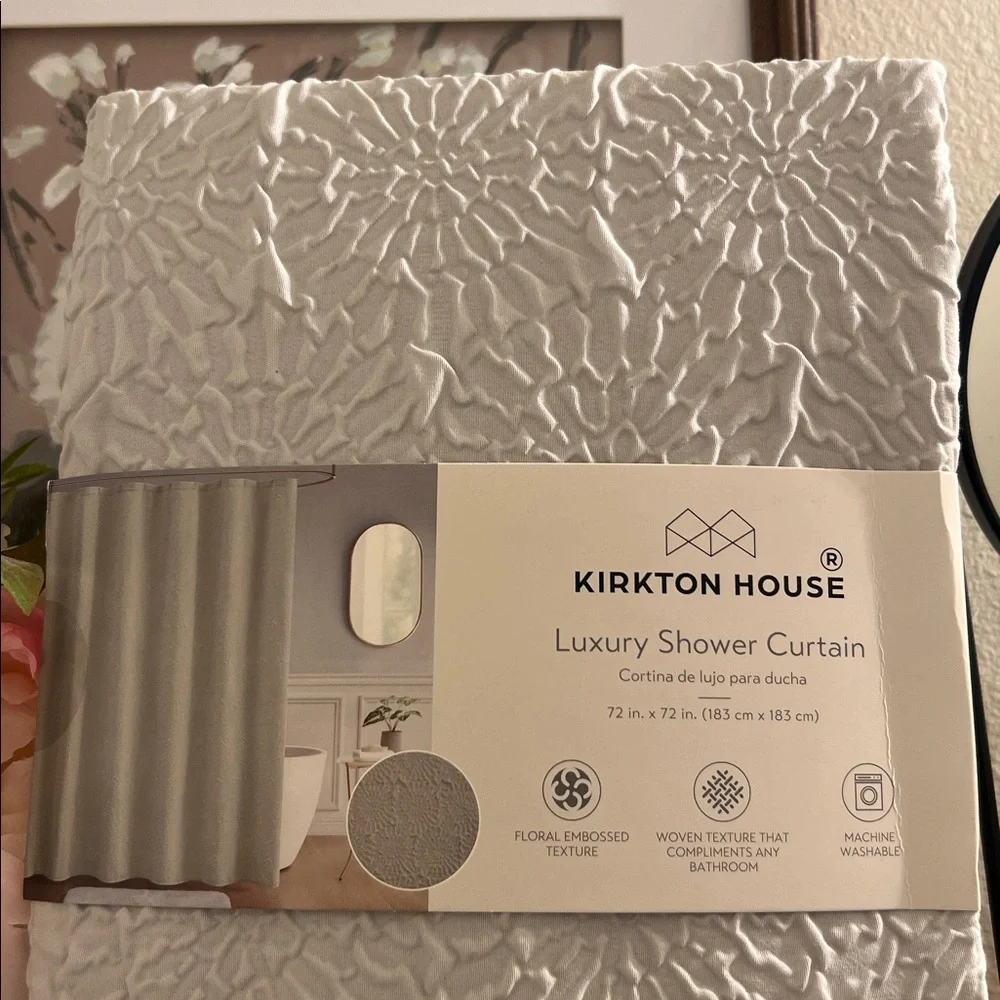 NWT Kirkton House Luxury Shower Curtain in White 72 x 72